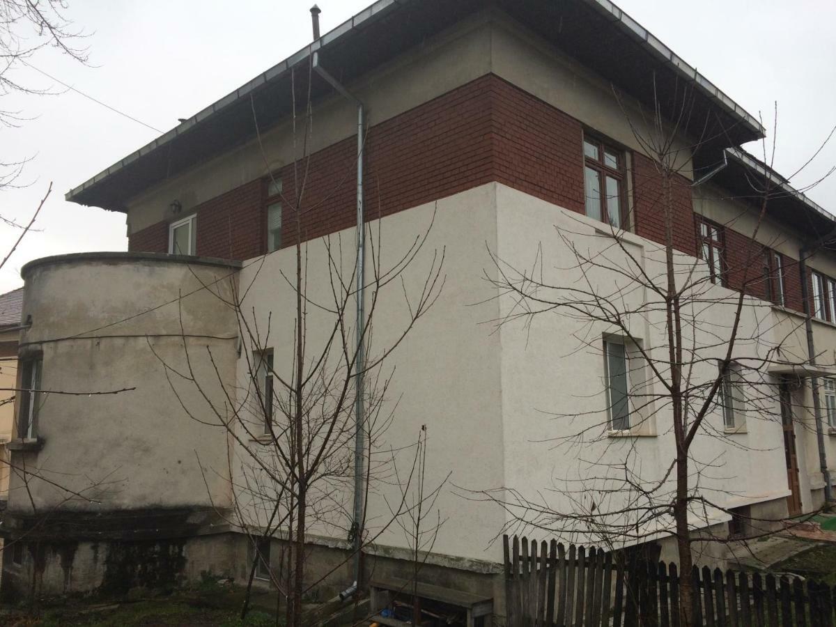 Garsoniera Mandrilor Appartement Slănic Buitenkant foto